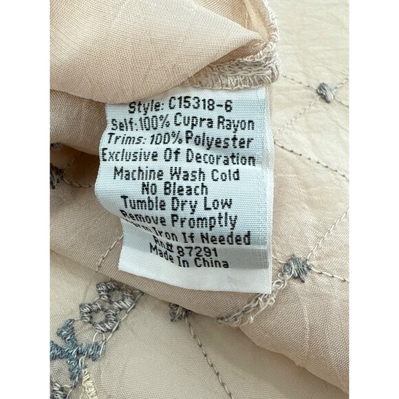 Johnny Was Carnation Boho Floral Embroidered Blouse XS Beige V-Neck 3/4 Sleeve - Picture 8 of 9